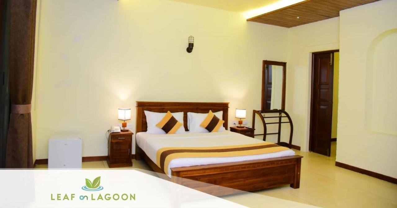 Hotel Leaf On Lagoon Katunayaka Extérieur photo